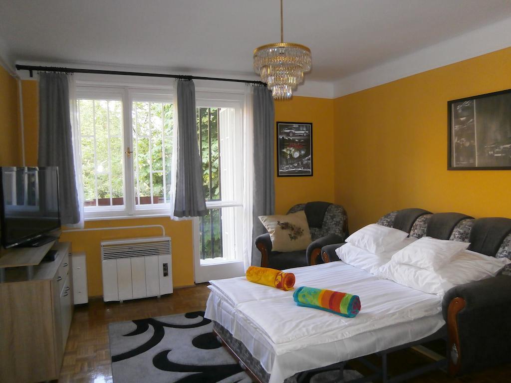 Highland Apartment Budapest Room photo